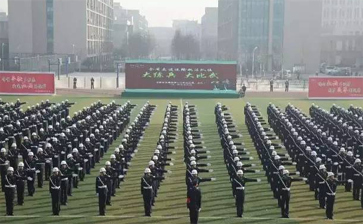 全省运输执法机构大练兵大比武活动在郑州举行
